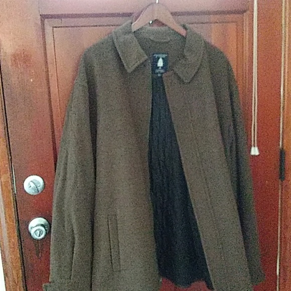 Men's Jacket - Picture 2 of 3